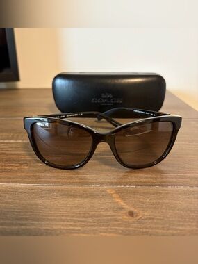 COACH Women's Tortoiseshell Sunglasses with Brown Lenses